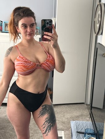 dumbbitchmurphy Nude Leaks Photo 4