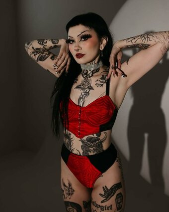 Dwella / cow_ghoul Nude Leaks OnlyFans Photo 8