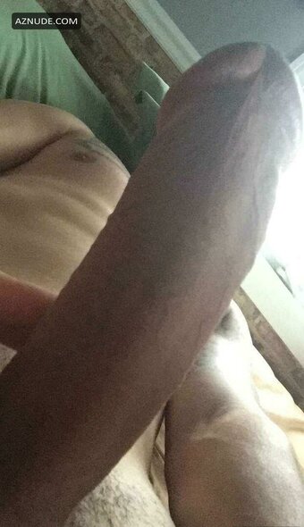 Dylan Moore Nude Leaks Photo 12