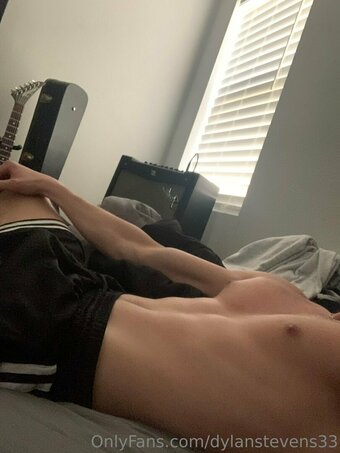 dylanstevens33 Nude Leaks Photo 2