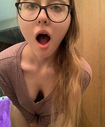 Dynamic Brittney / Brittney's ASMR / brittneyasmr / dynamicbrittney / dynamicbrittney... / https: Nude Leaks Photo 2