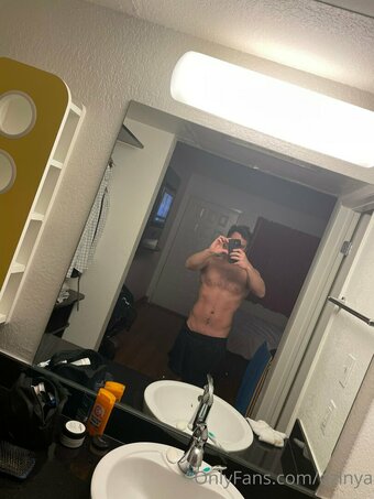 dzinya Nude Leaks Photo 10