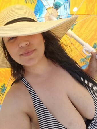 E. Casey / caseykissesxoxo Nude Leaks OnlyFans Photo 6