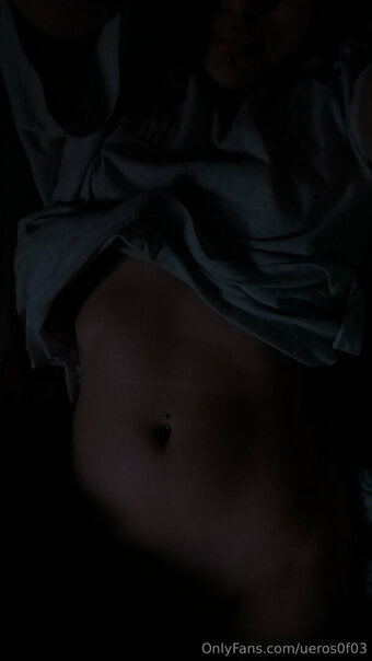 e_e19 Nude Leaks Photo 1