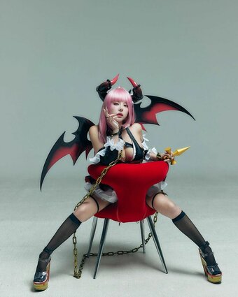 e__luda_glamorous Nude Leaks Photo 11