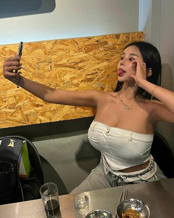 e__luda_glamorous Nude Leaks Photo 13