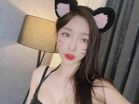 e000e77 / 59.5994 / 금화S2 Nude Leaks Photo 2