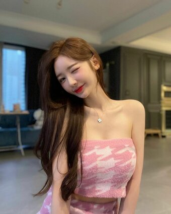 e000e77 / 59.5994 / 금화S2 Nude Leaks Photo 4