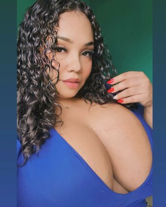 Ea.dvida Nude Leaks Photo 2