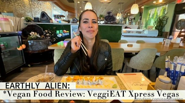 earthlyalien Nude Leaks Photo 10