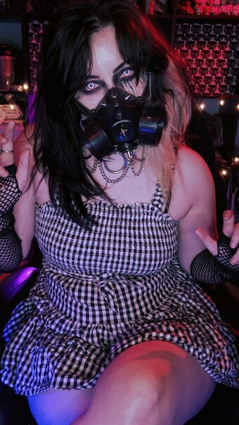Easygoinggoth Nude Leaks Photo 5