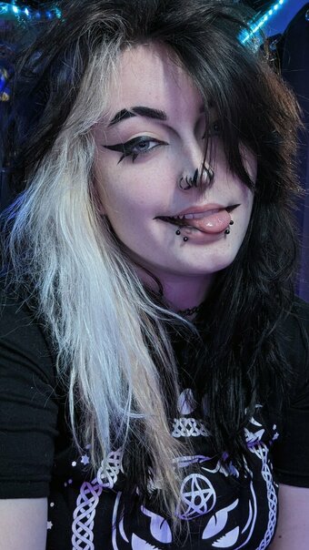 Easygoinggoth Nude Leaks Photo 7