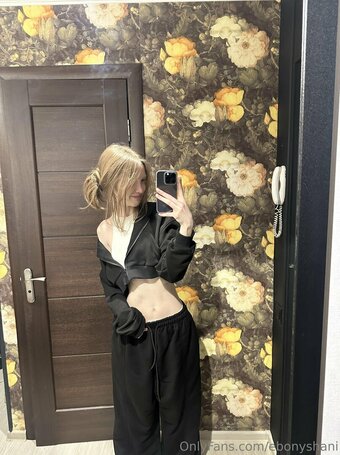 ebonyshani Nude Leaks Photo 9