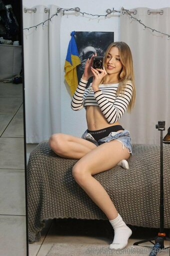 ebonyshani Nude Leaks Photo 17