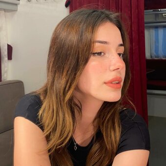 ebrarkrbkn / Ebrar Karabakan / ebbrarkrbkn Nude Leaks Photo 3