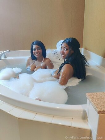 ebunnipurrl Nude Leaks Photo 12