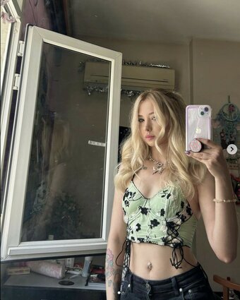 Ecem Hotoğlu / linasuozgen / mantislia Nude Leaks OnlyFans Photo 1