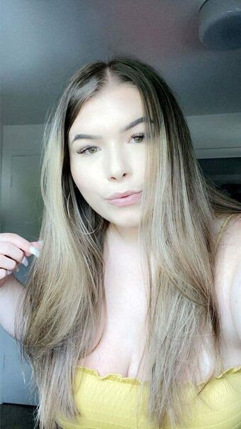 echoonutt Nude Leaks Photo 3