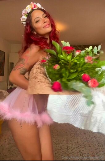 edeneli Nude Leaks Photo 2