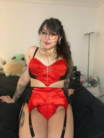 edenemerald / cherisaeden / missemeraldeden Nude Leaks OnlyFans Photo 8