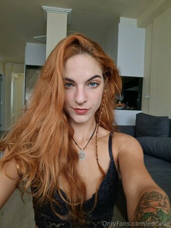 edrielle Nude Leaks Photo 1