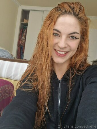 edrielle Nude Leaks Photo 16