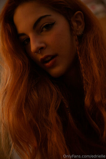 edrielle Nude Leaks Photo 25