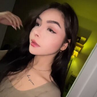 Eduarda Yuni Eduarda Yuni