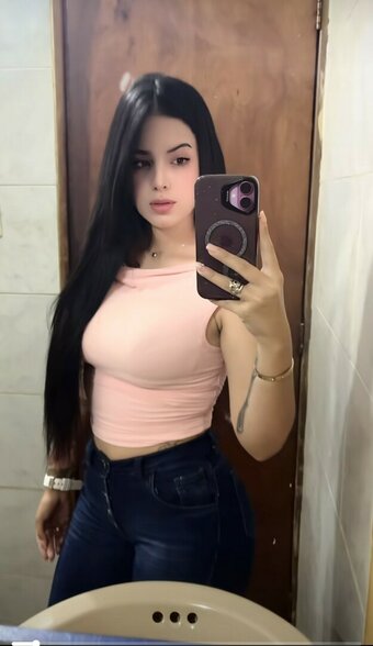 Edvcf16 / charlottegonzalez_02 Nude Leaks Photo 1