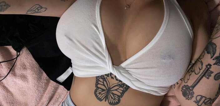 Edwardspidermonkey / bre5anna / hannah_pilgrim Nude Leaks OnlyFans Photo 1