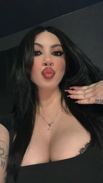 Edwardspidermonkey / bre5anna / hannah_pilgrim Nude Leaks OnlyFans Photo 10