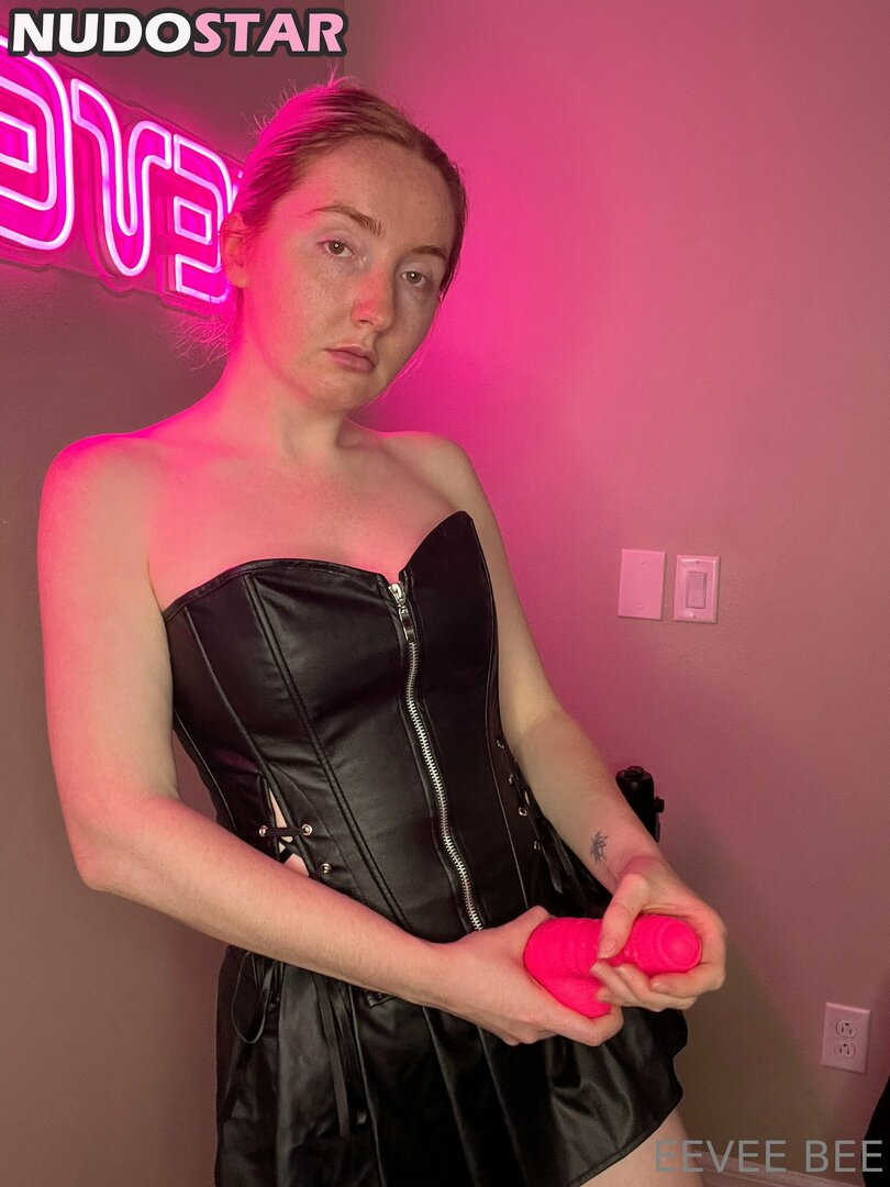 eevee_bee / Eeveebeeshow / Shaila Vines / eeveebee Nude  OnlyFans 89