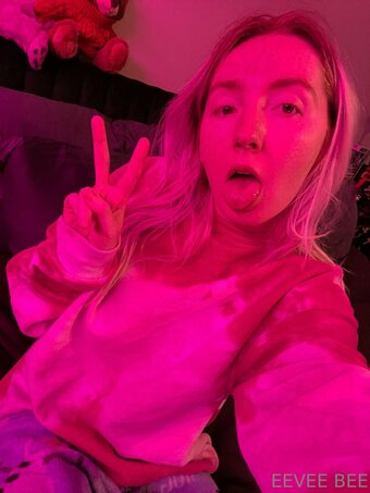 eevee_bee / Eeveebeeshow / Shaila Vines / eeveebee Nude Leaks OnlyFans Photo 94