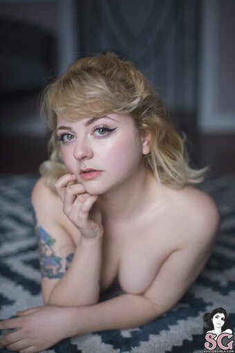 Eevee666 / eevee_sugar / sapphirelove666 Nude Leaks OnlyFans Photo 8