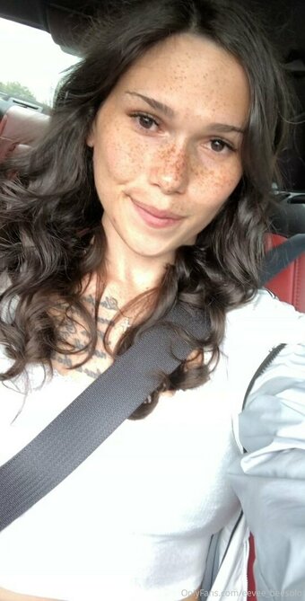 eeveebeevip Nude Leaks Photo 6