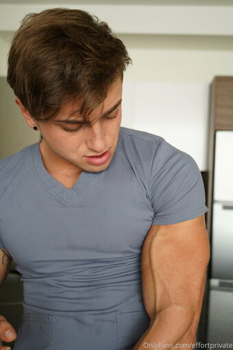 effortprivate Nude Leaks Photo 18