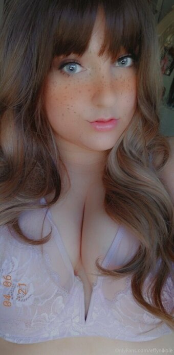 effynikole Nude Leaks Photo 6