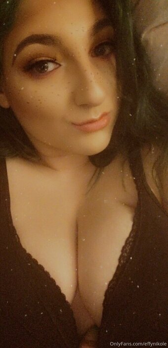 effynikole Nude Leaks Photo 27