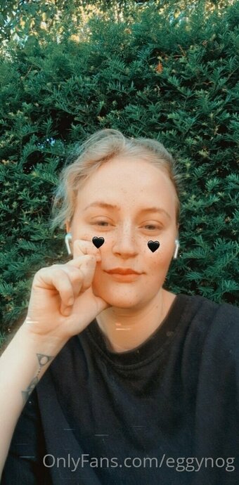 eggynog Nude Leaks Photo 20