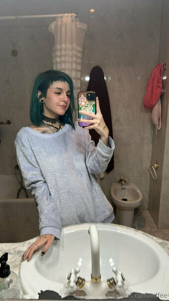 eiffee Nude Leaks Photo 17