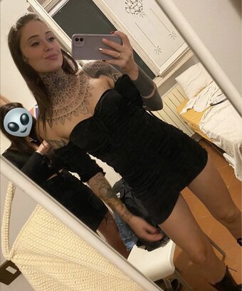 eleperuffo_ / empresselfiie Nude Leaks OnlyFans Photo 6