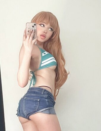 elfinlei / elfin__f / hot_elfie / leila ୨୧ / sunnielei Nude Leaks OnlyFans Photo 2