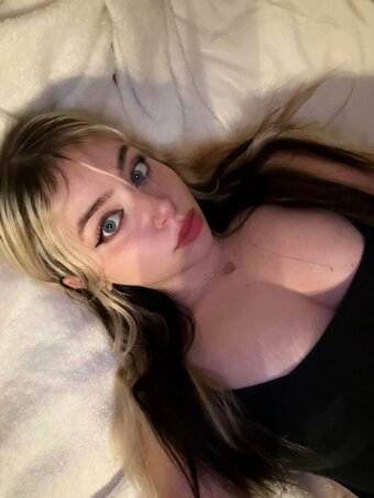 eliilye / elisevalena / ellieidol Nude Leaks OnlyFans Photo 1