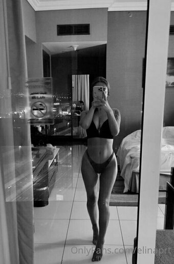 elinaprt Nude Leaks Photo 13