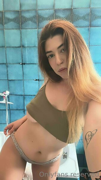 elisabettazaffiro Nude Leaks Photo 22