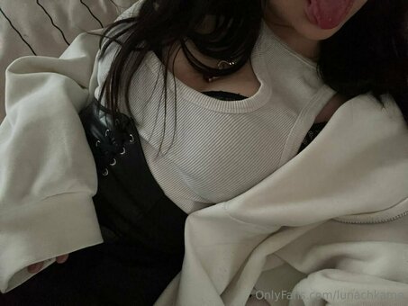 eliseloops Nude Leaks Photo 22