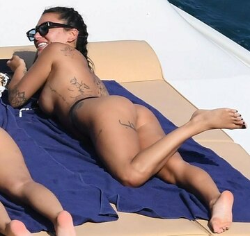 Ella Ding Nude Leaks Photo 10