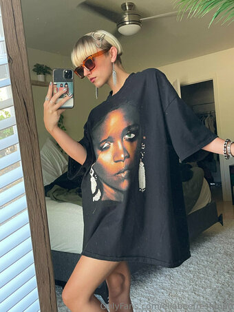 ellabeefreshman Nude Leaks Photo 3