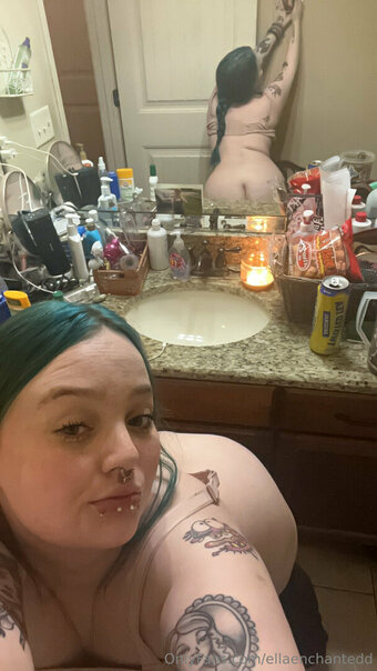 ellaenchantedd Nude Leaks Photo 9