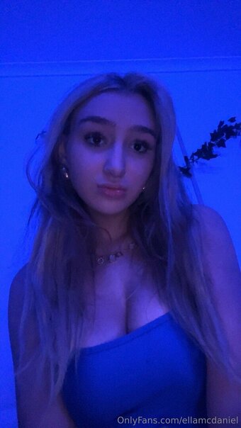 ellamcdaniel Nude Leaks Photo 9